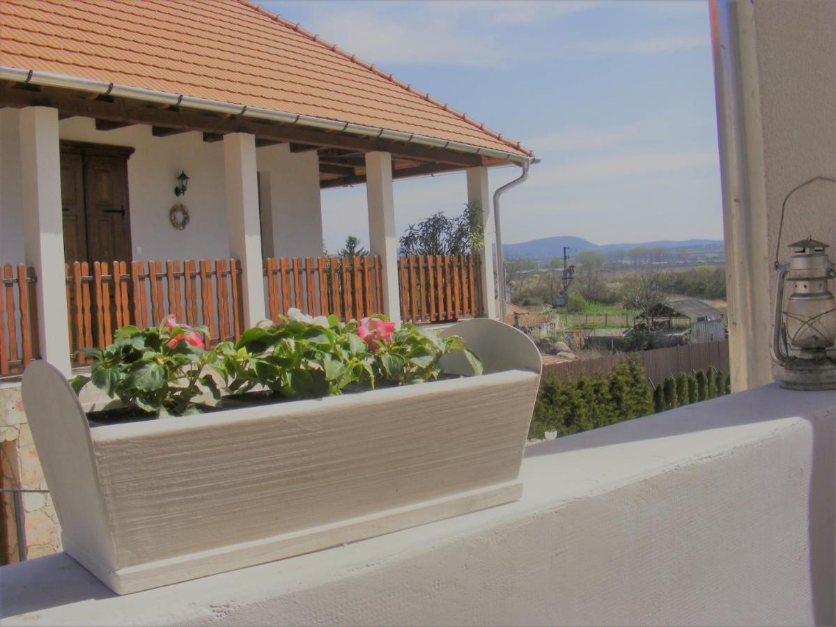 Tokaj Hill Panorama Guesthouse Szerencs Buitenkant foto