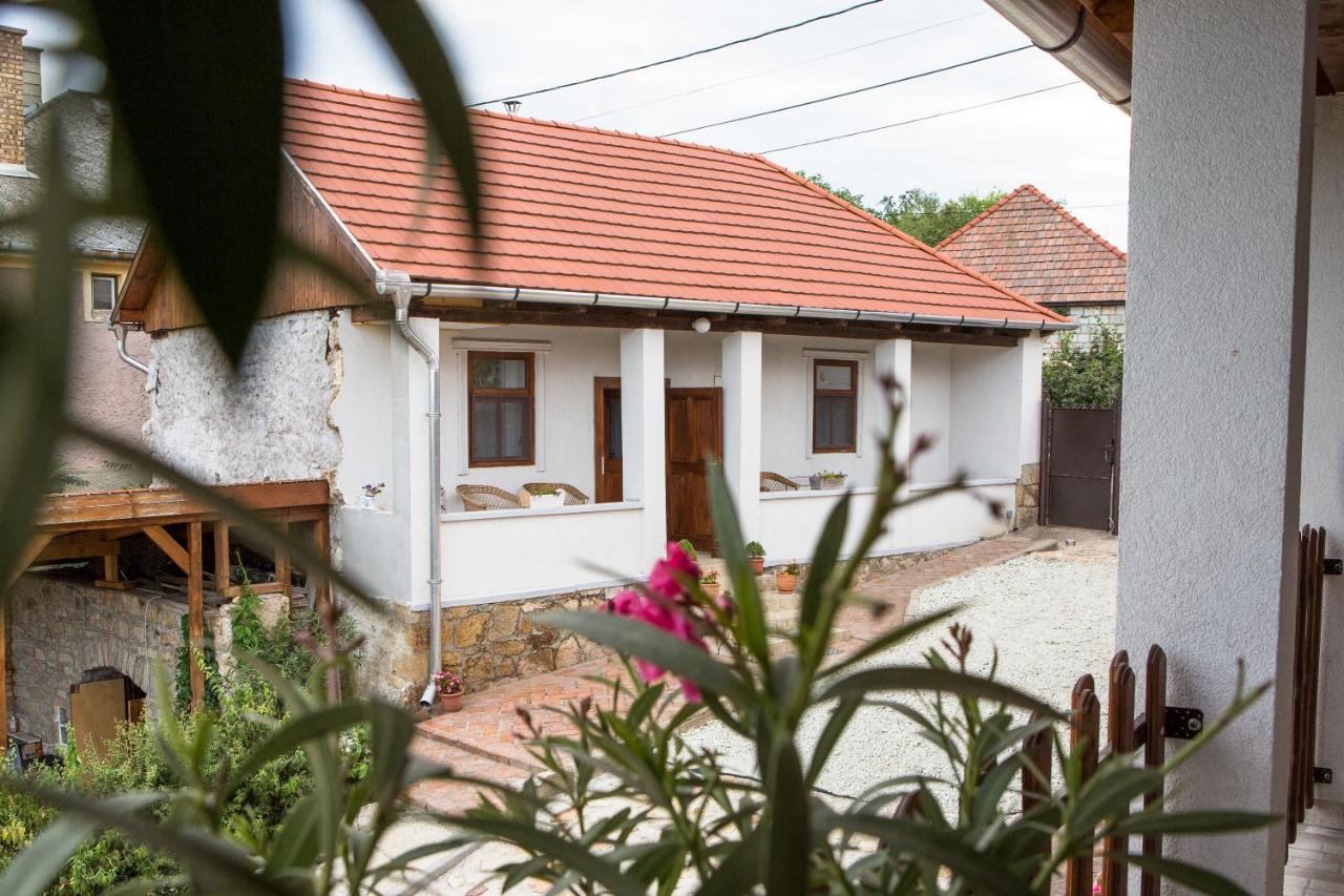 Tokaj Hill Panorama Guesthouse Szerencs Buitenkant foto